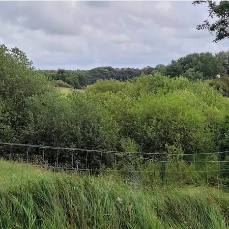 4 Person In Hovborg-by Traum